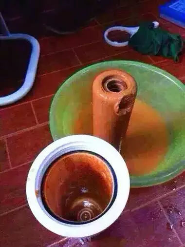 看看您家用的水管，是不銹鋼水管太貴，還是家人的健康不值得投資？